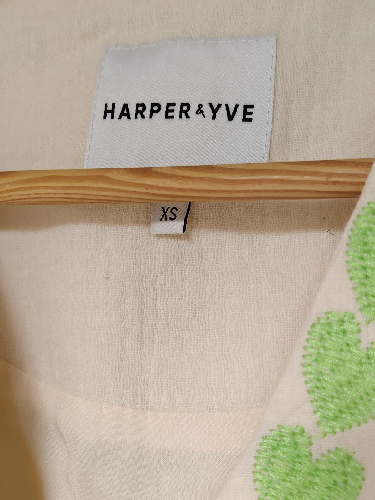 Bestickte Herbstweste für Damen von Harper&Ive