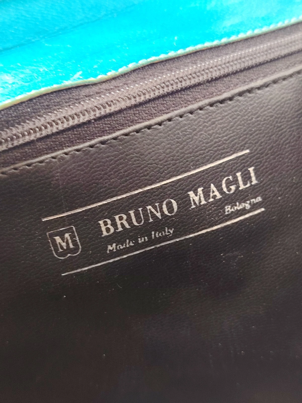 Bruno Magli Handtasche mit geometrischem Muster