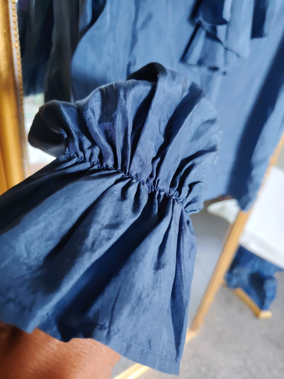 Express Damenbluse mit Knopfverschluss und Falten