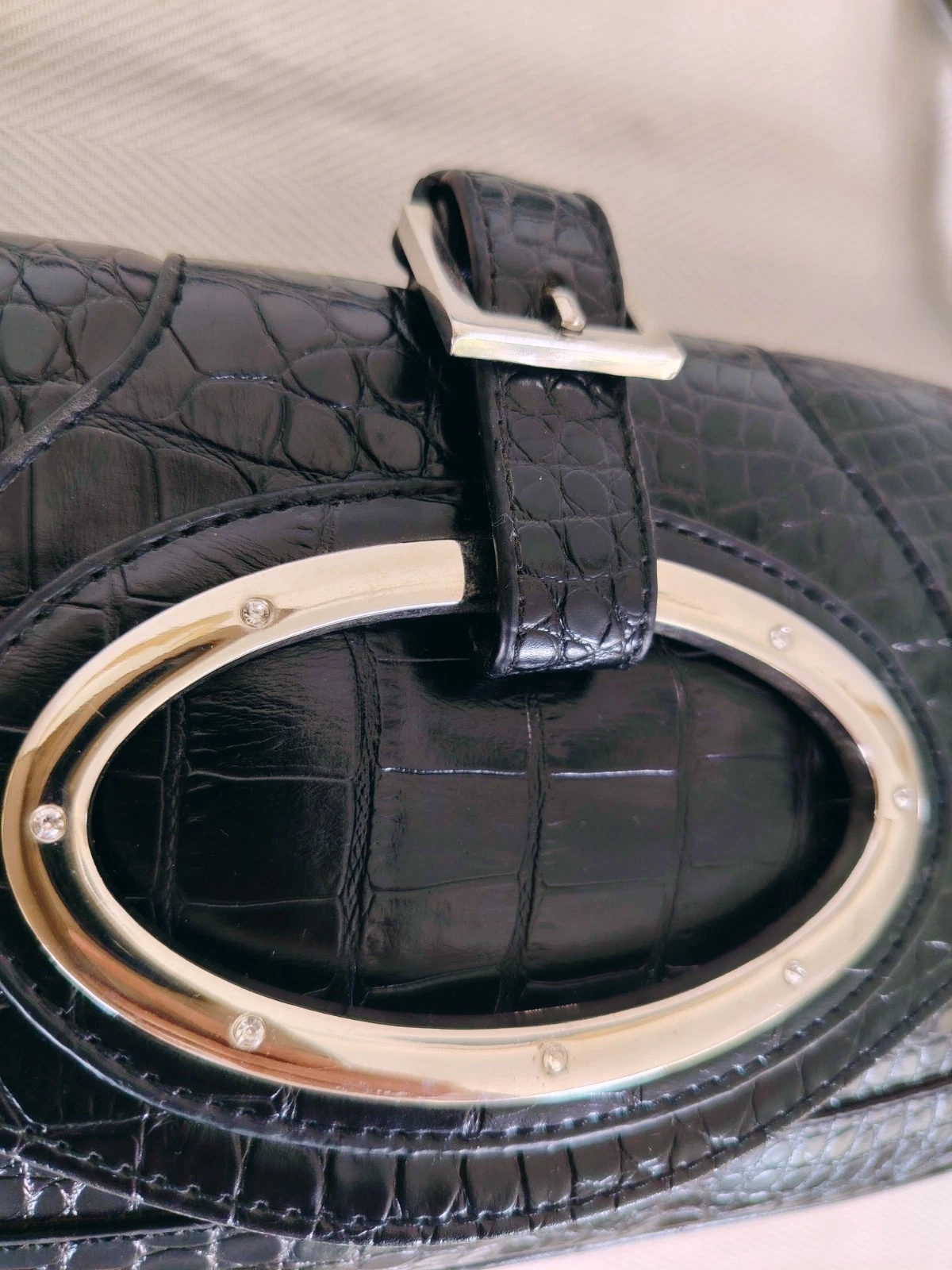Schwarze Lackoptik Schultertasche für Damen