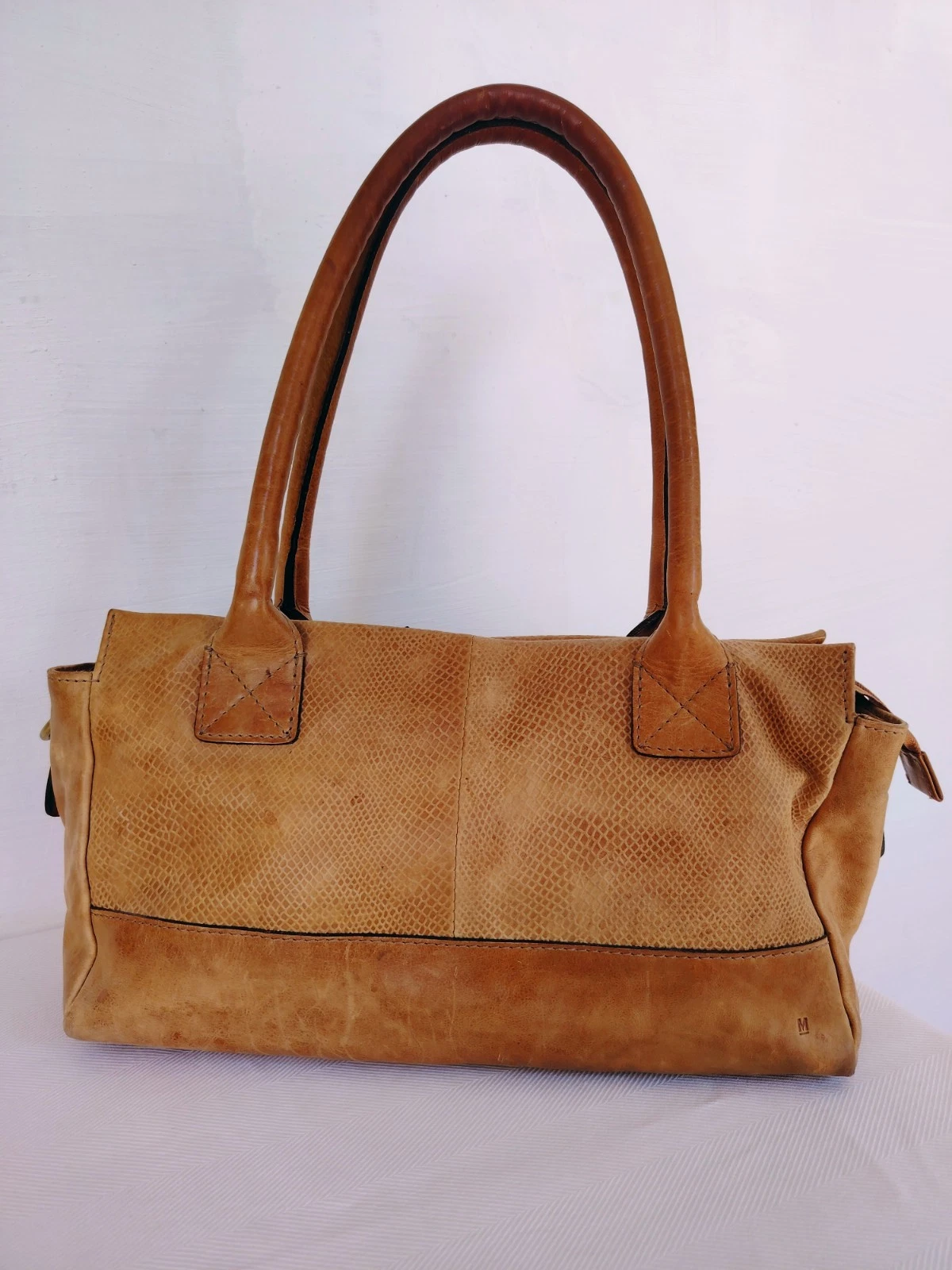 Braune Manfield Damenhandtasche mit Schulterriemen