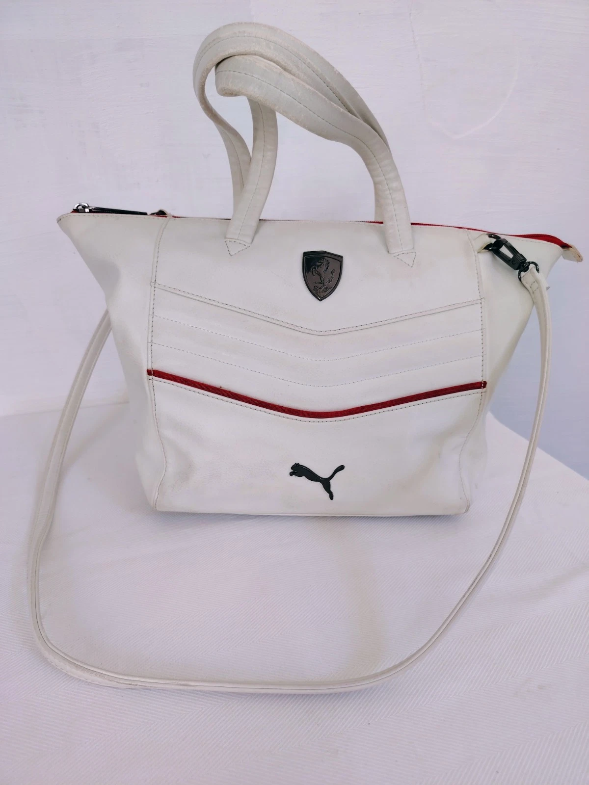 Weiße Puma Ferrari Vintage Handtasche für Damen