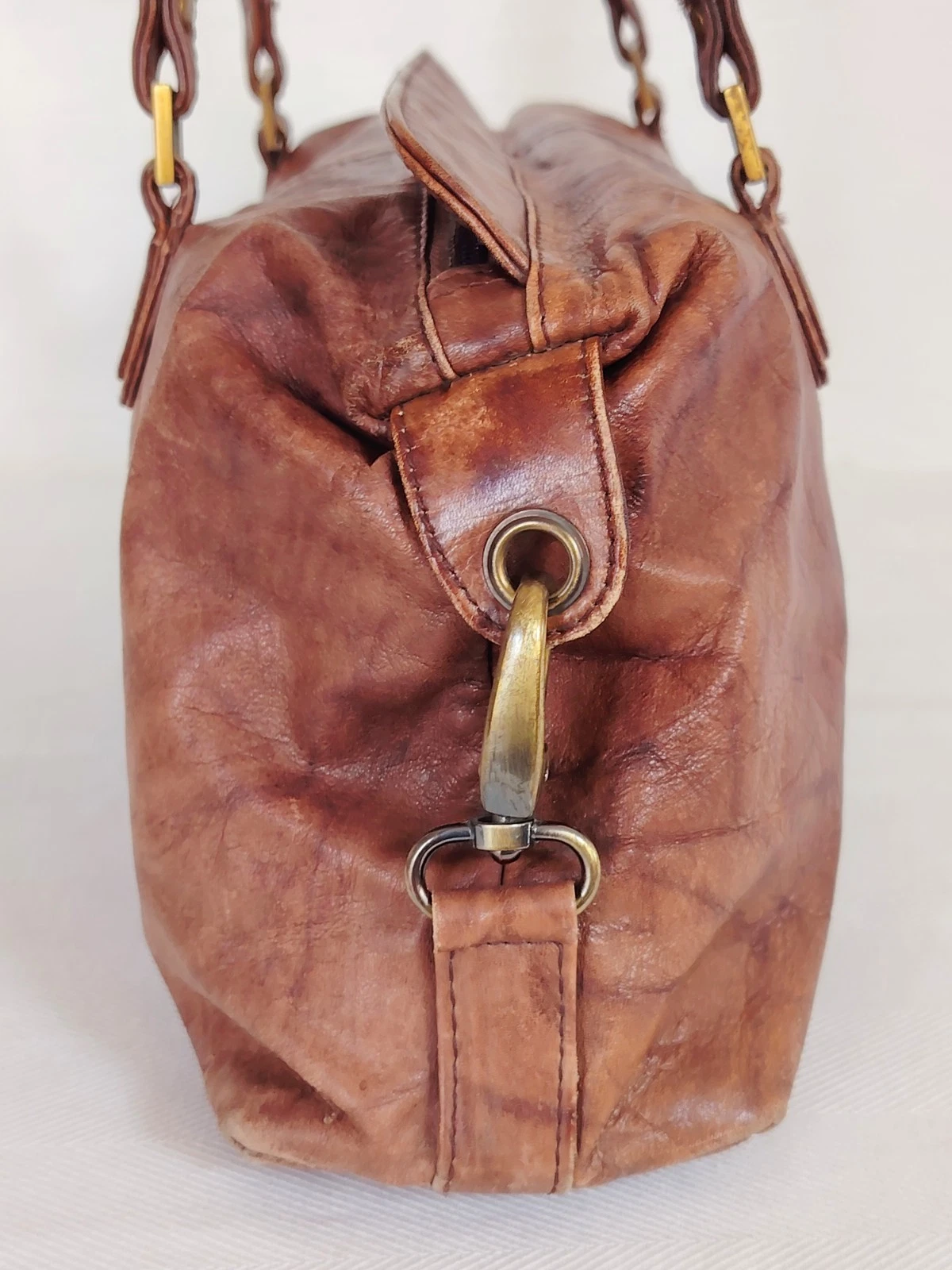 Vintage Damen Schultertasche aus Leder mit Schulterriemen