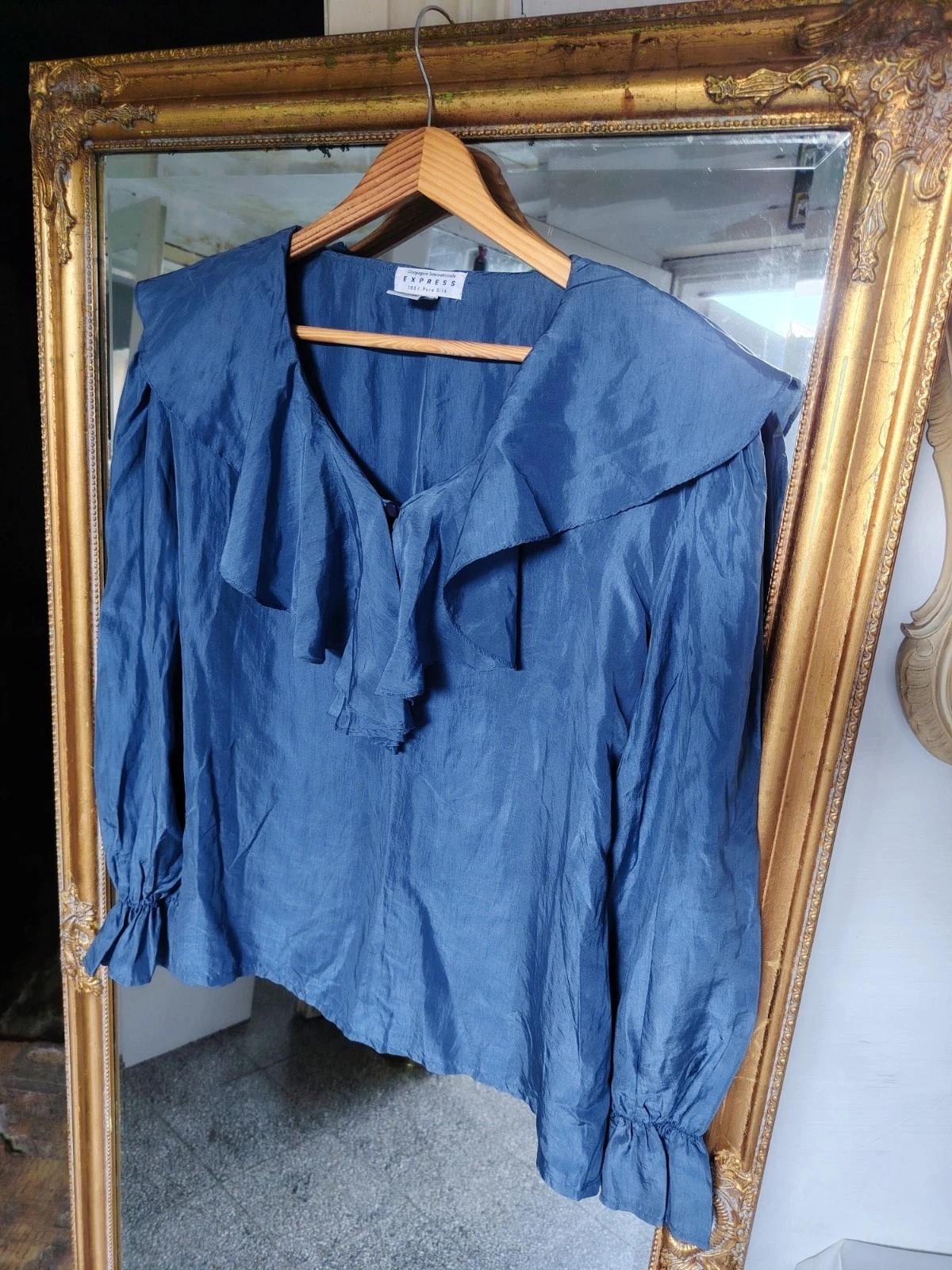 Vintage Damenbluse aus Seide mit Schulterpolstern